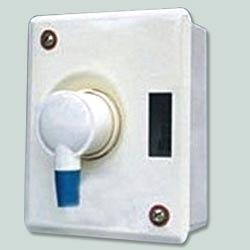 METAL PLUG & SOCKET WITH BOX