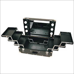 Multiple Trays Make Up Box