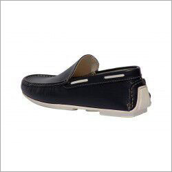 Mens Cut Shoe