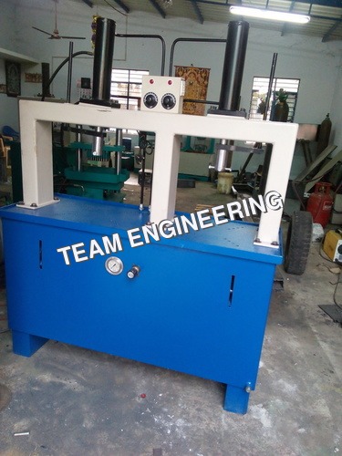 Disposal Paper Plate Making Machine By TEAM ENGINEERING