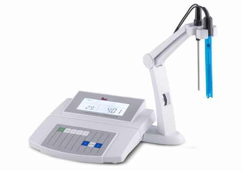 Benchtop pH / mV / C Meter