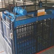 Commercial Goods Lift