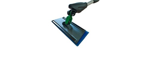 टेलिस्कोपिक पोल के साथ क्लीनिंग टूल