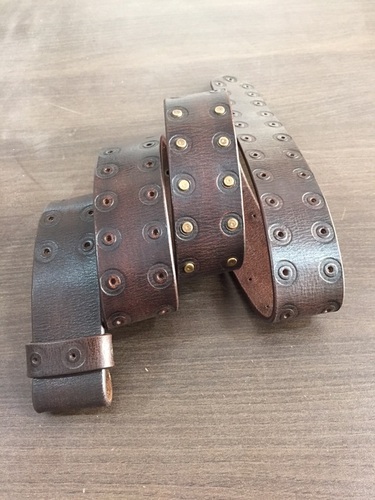 Beaded Leather Belt Gender: Men