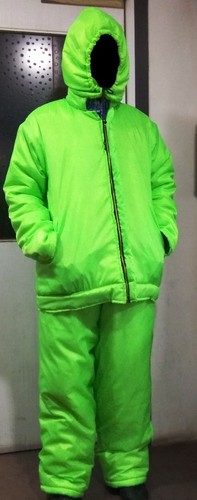 Cold Storage Suit - Advanced Thermal Insulation Material, Durable and Lightweight Design for Optimal Temperature Control