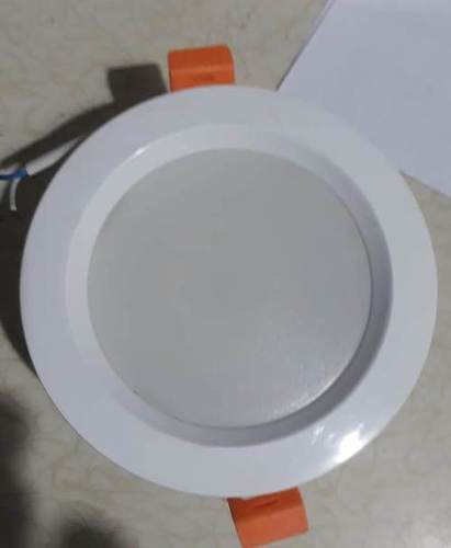 7w concealed light