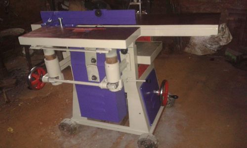 Wood Cutting Machine