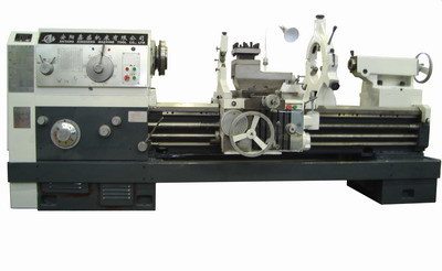 Heavy Duty Lathe Machine