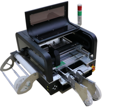 small table type pick and place machine