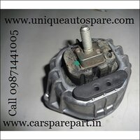 Engine mounting Mercedes C class