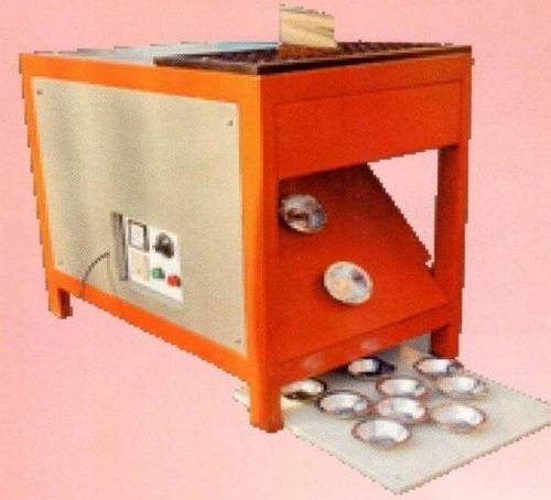 Single Die Semi Automatic Machine