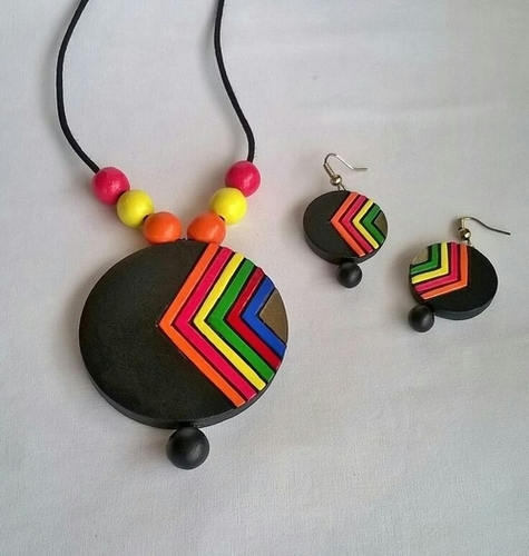 Terracotta Necklace Set - Terracotta Material, 5-10 cm Size, 2.3 mm Thickness | Zircon Stone, Designed for Anniversary and Engagement Occasions