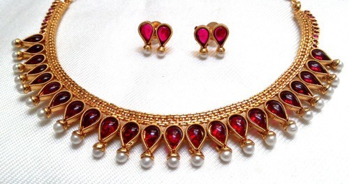 Imitation Necklace Set - Gold Plated Size 5-10 cm | Perfect Cut Fine Finish Intricate Design with Coral and Crystal Accents
