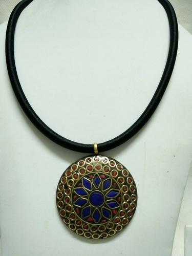 Fashion Jewellery - Alloy & Gold Pendants, Women's Party & Anniversary Charms for Gifting