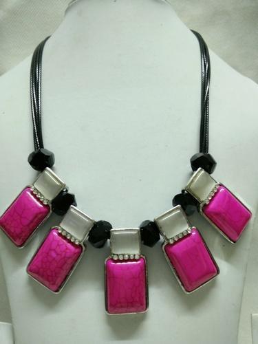 Fashion Set - Plastic Necklaces with Charm Pendants | Trendy Gift Jewelry for Women