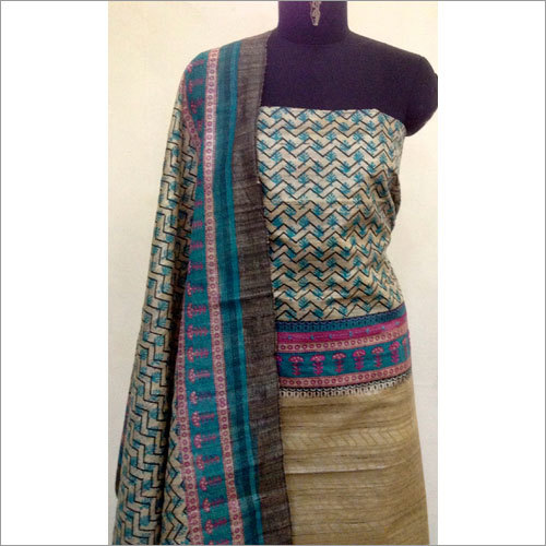 Handmade Ladies Suit Decoration Material: Paint
