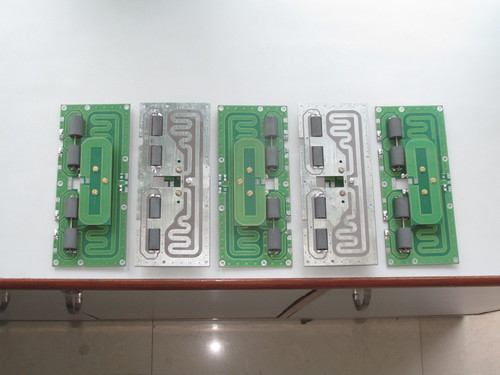 COMBINER BOARD FOR 1300W RF POWER AMP. SAF 1504