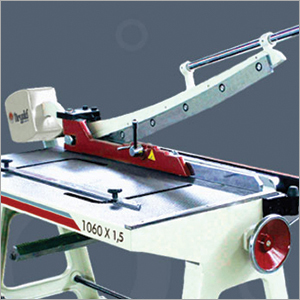 Armed Guillotine Scissors