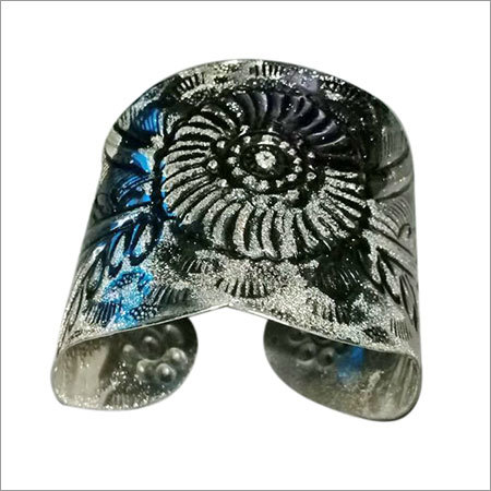 Designer Kada