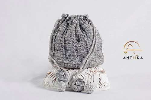 Crochet Bags - Cotton Yarn, 10x12 cm, Gray | Durable, Handcrafted, Portable, Stylish, Unique, Versatile for Small Item Storage