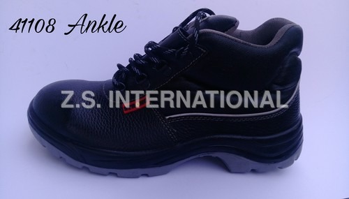 ANKLE BOOT