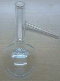 FLASK DISTILLATION WITH SIDE TUBE