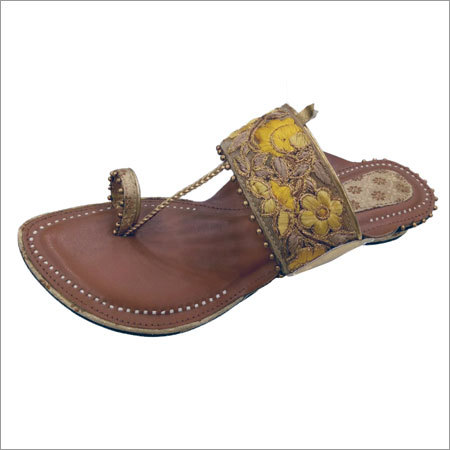 Ladies Kolhapuri Chappal