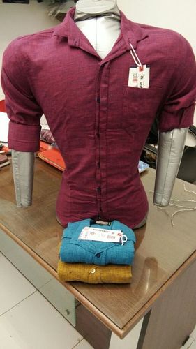 Plain Shirts Size: Medium