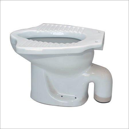 European Water Closet - Ceramic Elongated Design Floor Mounted Installation Smooth Surface Treatment Durable Construction Weight: 40-45 kg