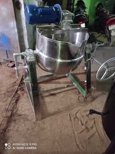 Double Jacketed Steam Kettles Tilting Type