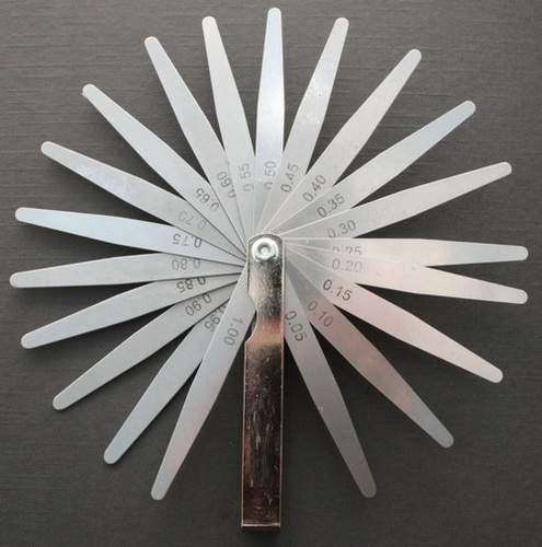Feeler Gauge - 20 Blades, 6 mm Leaf Thickness | Precision Measurement Tool for Gap Assessment and Calibration Adjustments