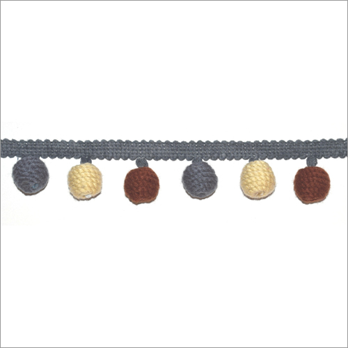 BEAD COVER Pom pom fringe