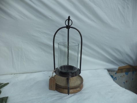 Helly hanging pillar candle stand