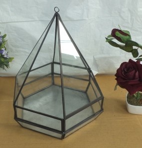 Hexagonal Pyramid Terarrium large