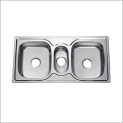 Triple Bowl Stainless Steel Sink With Vegetable Bowl