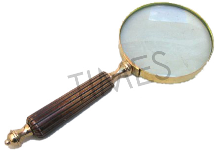 Wooden Handle Magnifying Glass