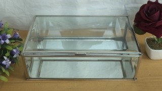Beveled heavy glass classical box large
