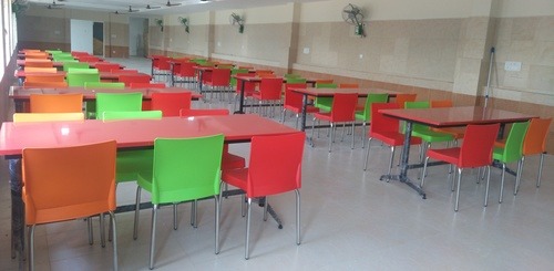 Cafeteria Table and Chairs By WELTECH ENGINEERS PVT. LTD.