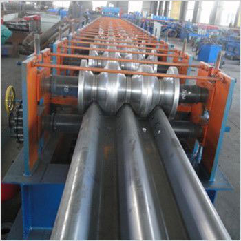 Guardrail Roll Forming Machine