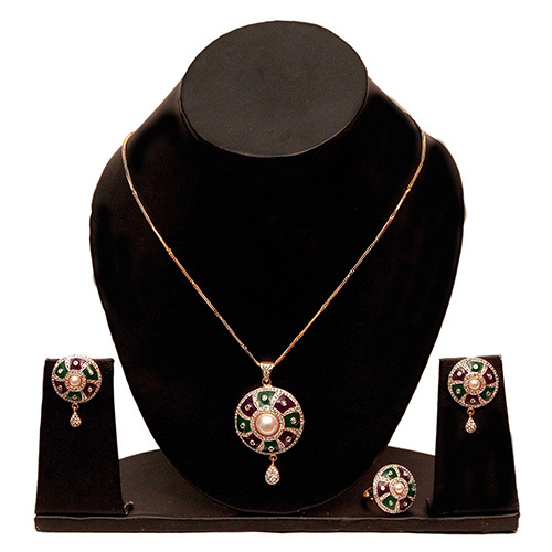 Dhaal Necklace