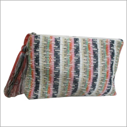 CLUTCH BAG MADE OF DARI