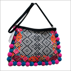 DESIGNER HAND BAG