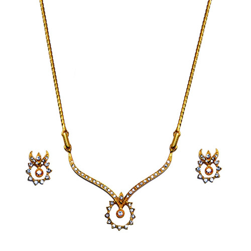 Charming Necklace - Caliber Polished Metal with Interlocking Loops | Imitation Jewelry Set with Matching Earrings Adjustable Length for Versatile Styling