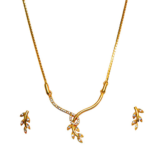 Crystal Pendant - Imitation Jewelry Set | Elegant Necklace Design with Stunning Crystal Accents