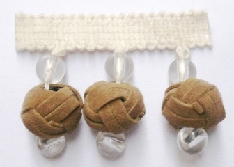 Pu Ball Pom Pom Fringe