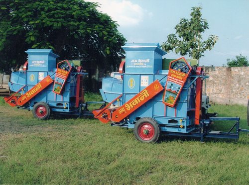 Groundnut Thresher