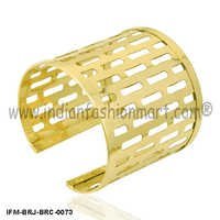 Quintastic Belle - Brass cuff