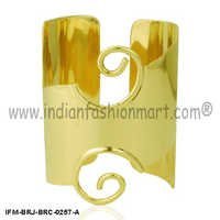 Charming Spiral - Wrist cuff
