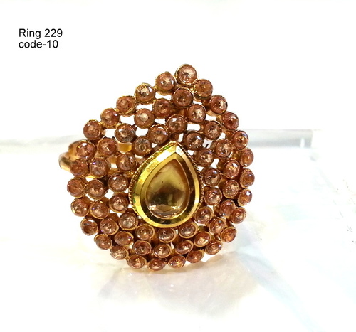 Finger Ring - Copper Alloy with Antique Design, Featuring Exquisite Diamond Accents and Expert Craftsmanship