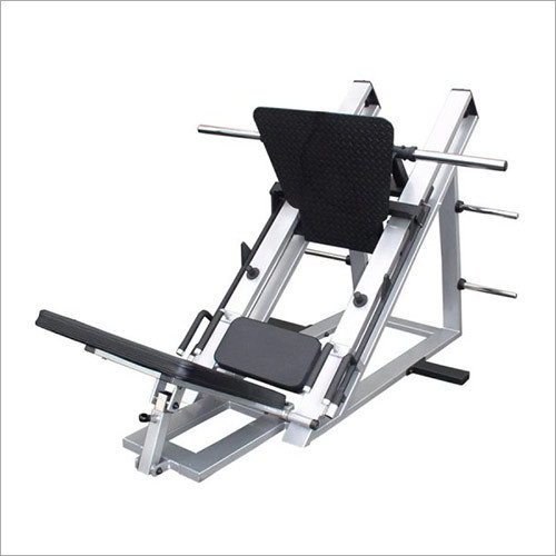 Hack Squat Machine